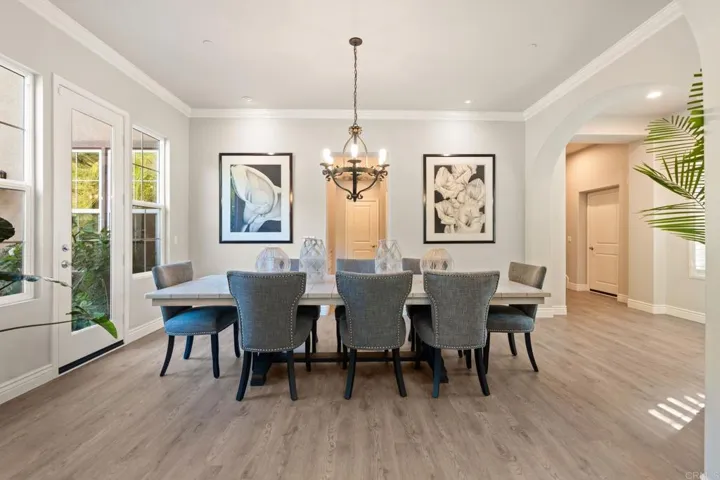2744 Vistamonte, Escondido, California 92027