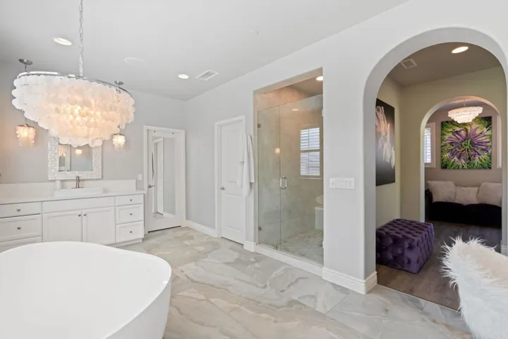 2744 Vistamonte, Escondido, California 92027