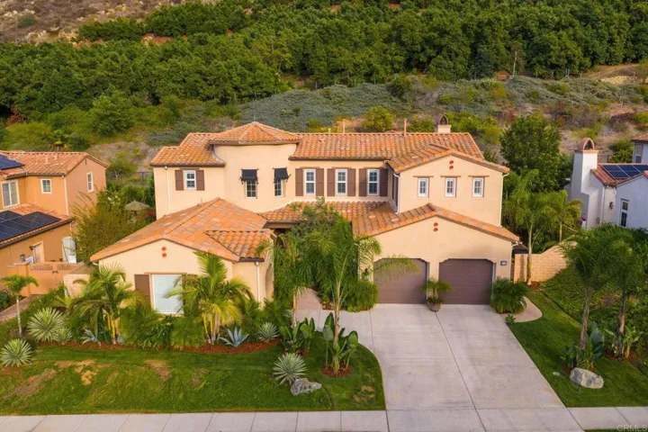 2744 Vistamonte, Escondido, California 92027