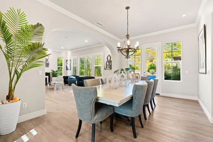 2744 Vistamonte, Escondido, California 92027