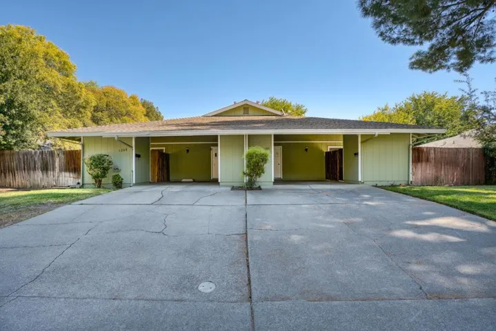 12061208 J Street, Davis, California 95616