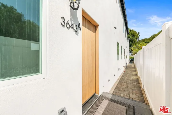 3643 Helms Avenue A, Culver City, California 90232