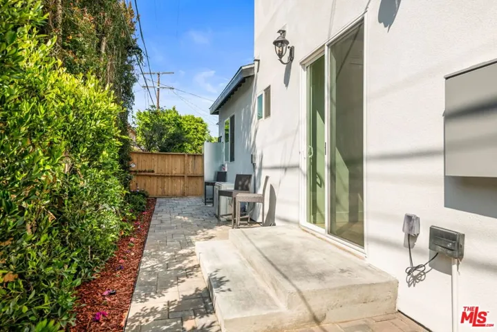3643 Helms Avenue A, Culver City, California 90232