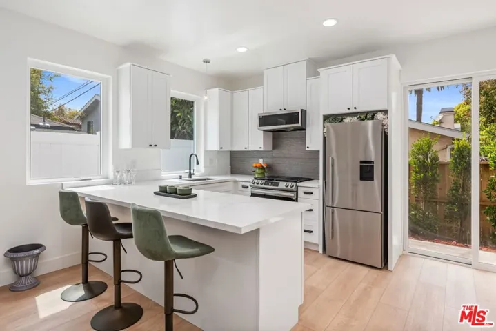 3643 Helms Avenue A, Culver City, California 90232