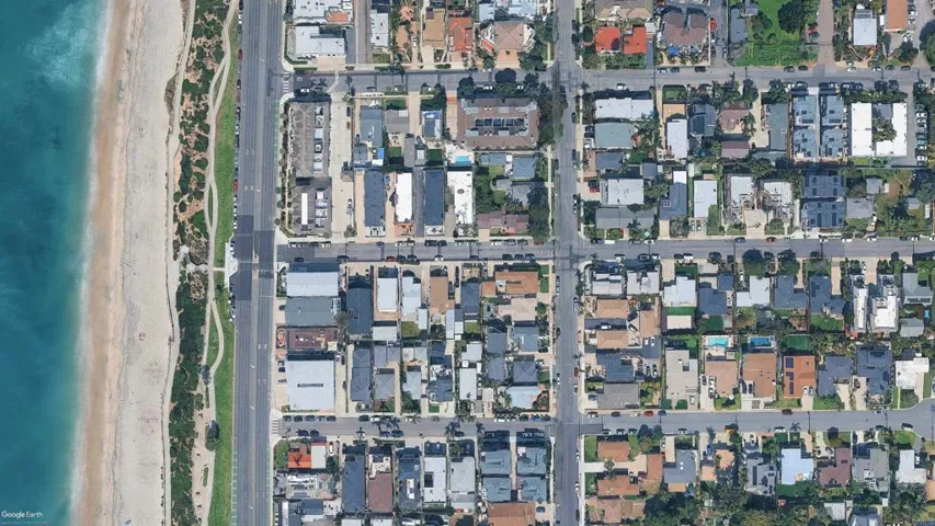 160 Hemlock Ave., Carlsbad, California 92008