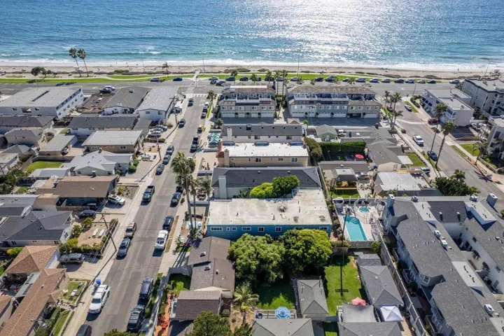 160 Hemlock Ave., Carlsbad, California 92008