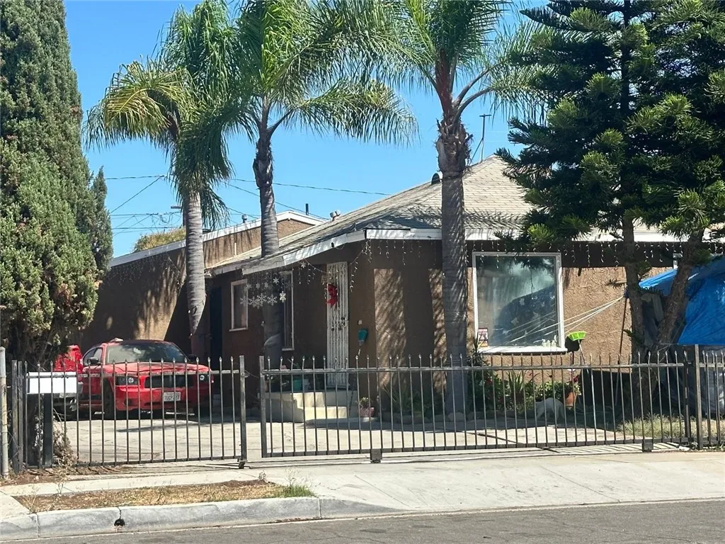 1033 E 149th Street, Compton, California 90220 home-pic-1