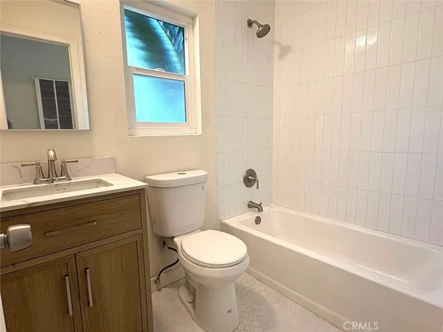 1883 Pine, Long Beach, California 90806