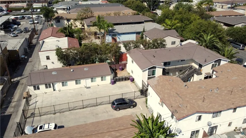 1883 Pine, Long Beach, California 90806