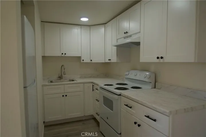 1883 Pine, Long Beach, California 90806