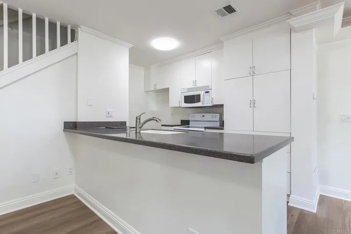 8842 Mission Vega Ct 3, Santee, California 92071