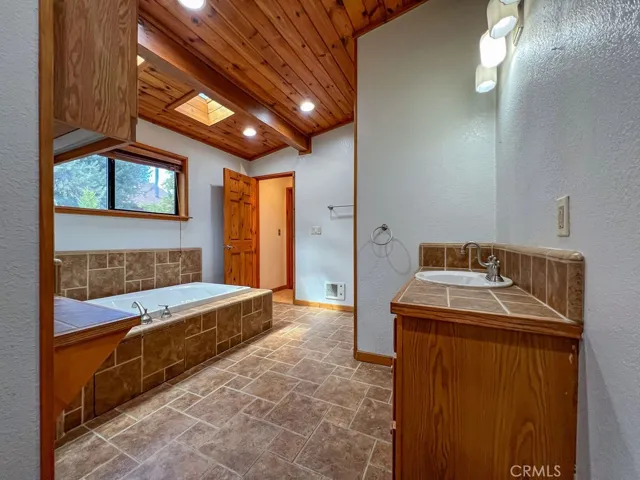 2208 Bernina, Pine Mountain Club, California 93222