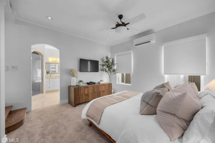 228 5th Place, Manhattan Beach, California 90266
