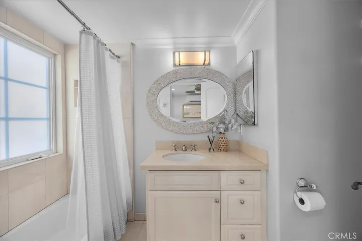 228 5th Place, Manhattan Beach, California 90266