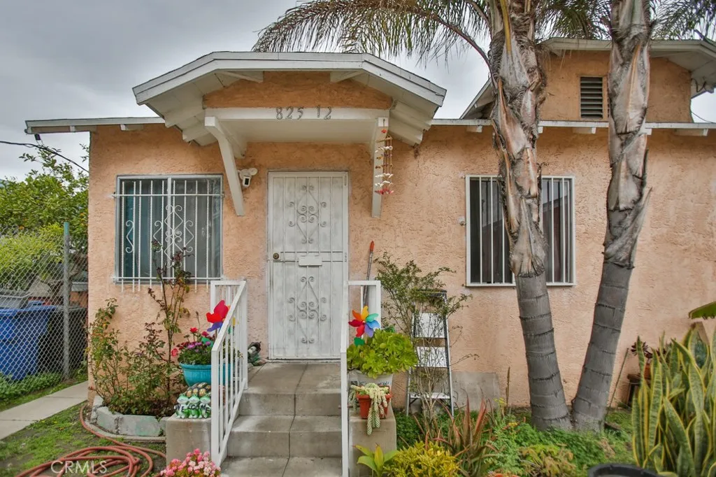 823 W 81st Street, Los Angeles, California 90044 home-pic-15