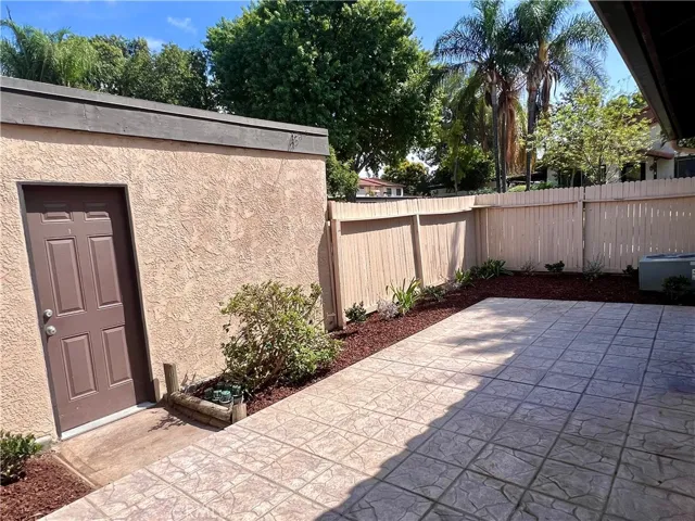 Access to 2 car garage from patio