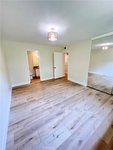 Primary suite en suite bath