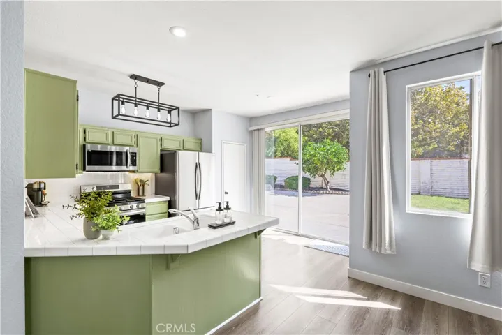 5655 Lone Pine, Fontana, California 92336
