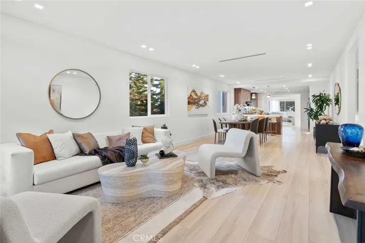2512 Prospect Avenue, Montrose, California 91020