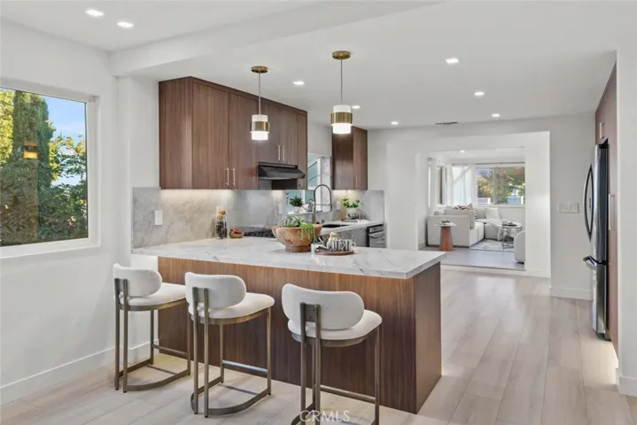 2512 Prospect Avenue, Montrose, California 91020