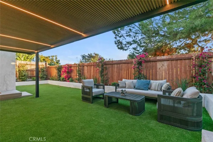2512 Prospect Avenue, Montrose, California 91020