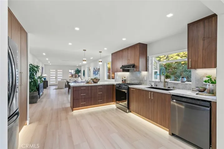2512 Prospect Avenue, Montrose, California 91020