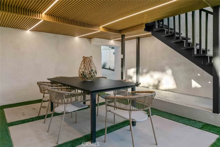 2512 Prospect Avenue, Montrose, California 91020