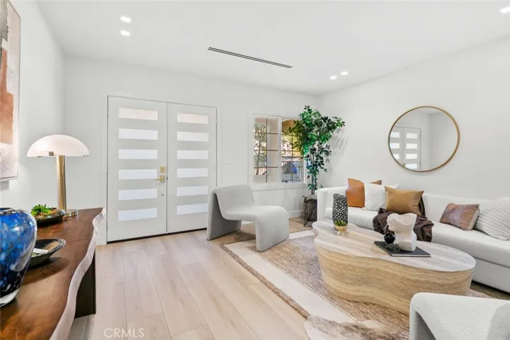 2512 Prospect Avenue, Montrose, California 91020