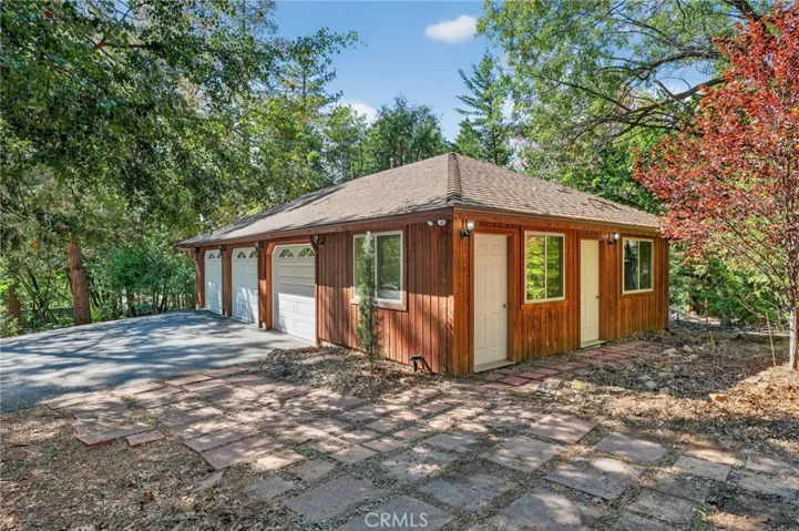 Den and 1 Bedroom with 1 Bathroom