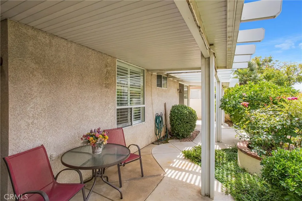 1021 Laguna Seca Court, Banning, California 92220 home-pic-23