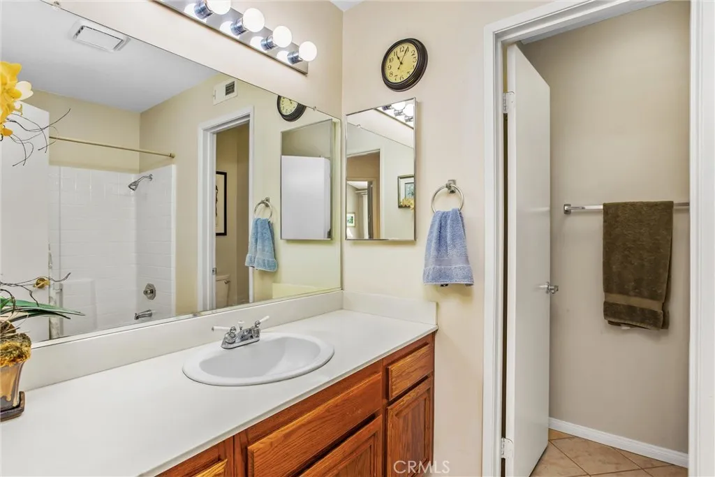 1021 Laguna Seca Court, Banning, California 92220 home-pic-15