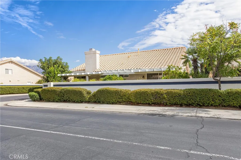 1021 Laguna Seca Court, Banning, California 92220 home-pic-24