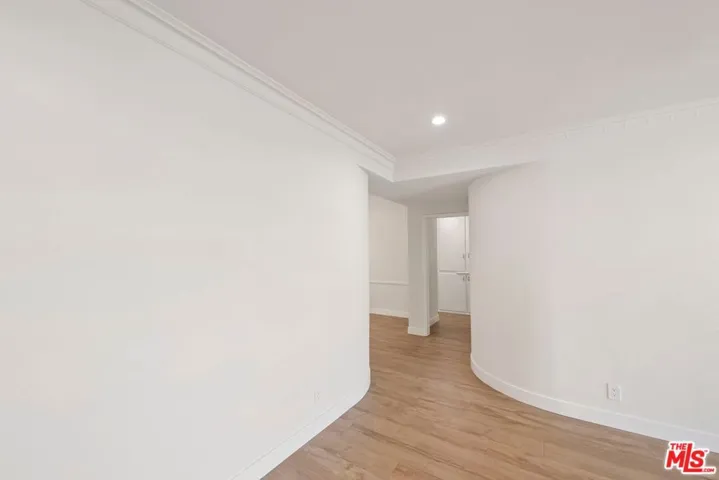 1250 N Crescent Heights Boulevard 4, West Hollywood, California 90046