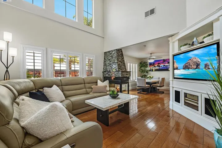 7217 Briza Loop, San Ramon, California 94582
