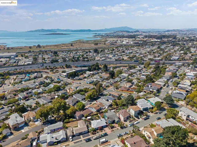 1631 Santa Clara St, Richmond, California 94804
