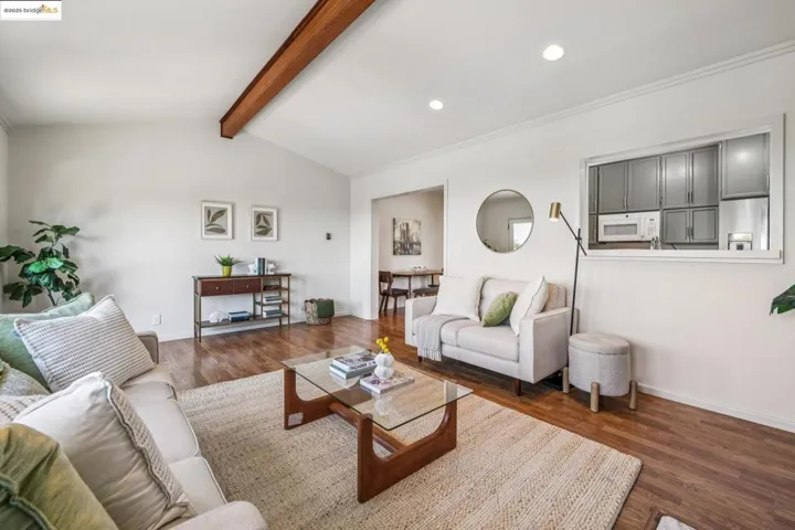 1631 Santa Clara St, Richmond, California 94804