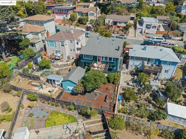 1631 Santa Clara St, Richmond, California 94804