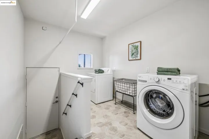 1631 Santa Clara St, Richmond, California 94804