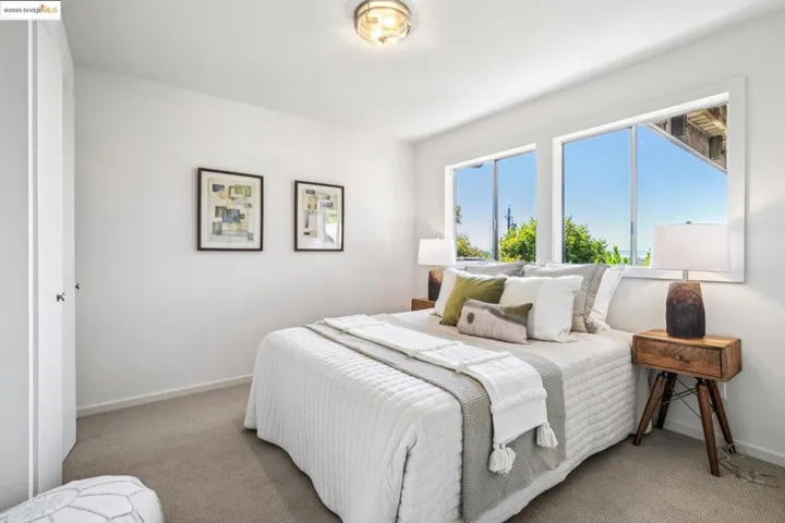 1631 Santa Clara St, Richmond, California 94804