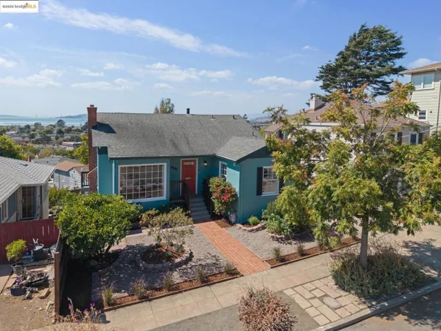 1631 Santa Clara St, Richmond, California 94804