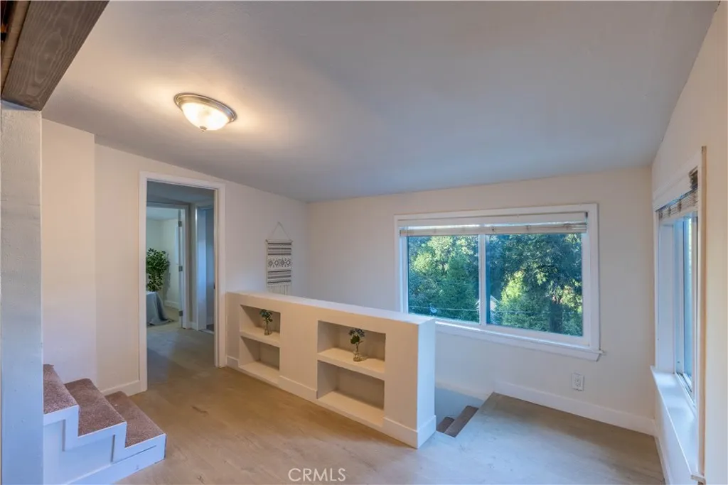 757 N Village Lane N, Crestline, California 92325 home-pic-12
