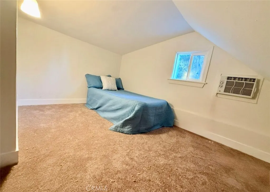 757 N Village Lane N, Crestline, California 92325 home-pic-31