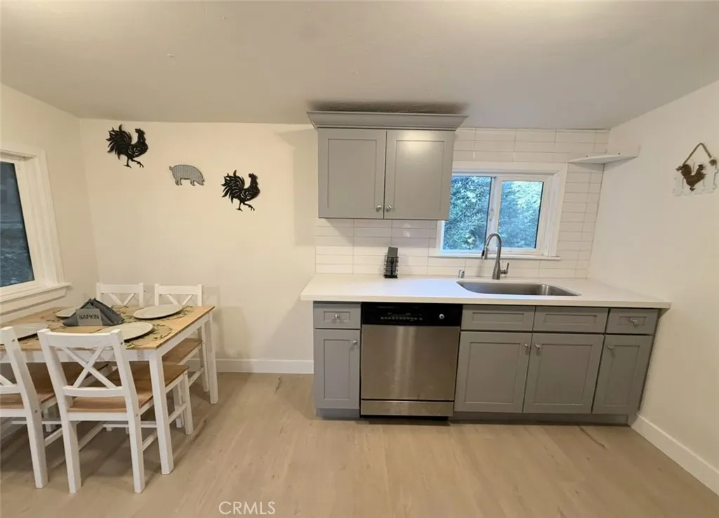 757 N Village Lane N, Crestline, California 92325 home-pic-13