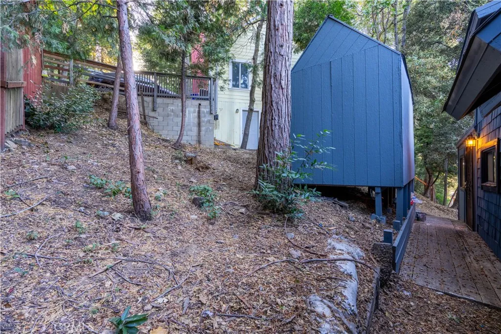 757 N Village Lane N, Crestline, California 92325 home-pic-48