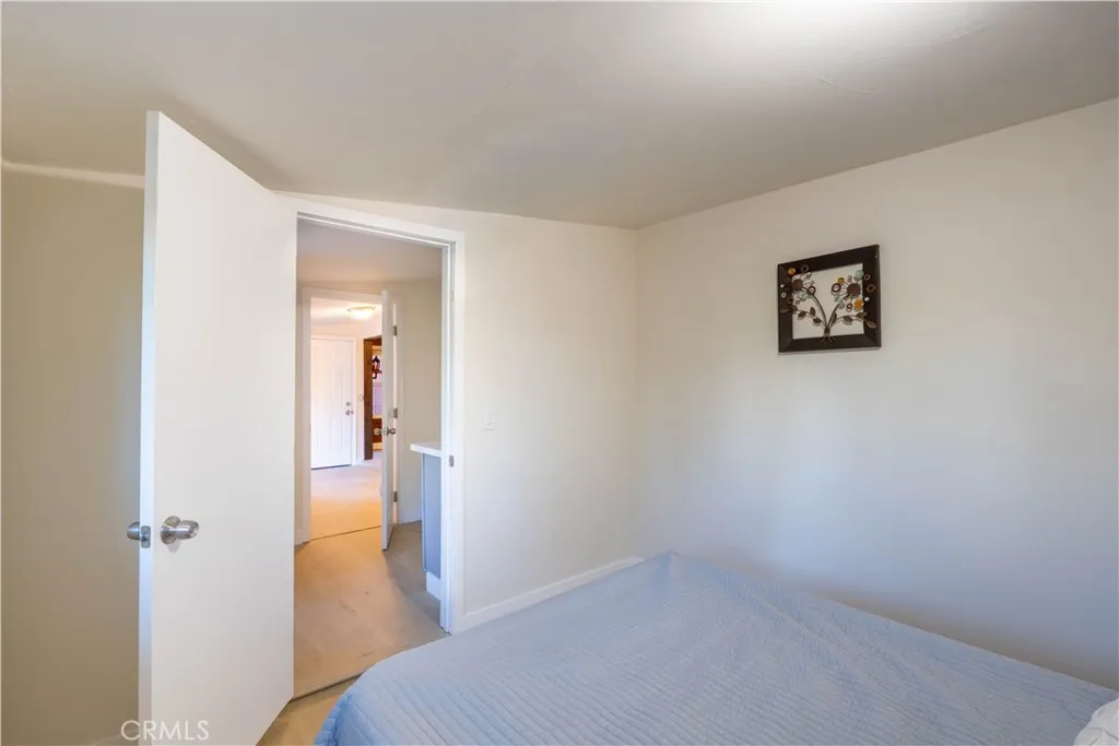757 N Village Lane N, Crestline, California 92325 home-pic-25