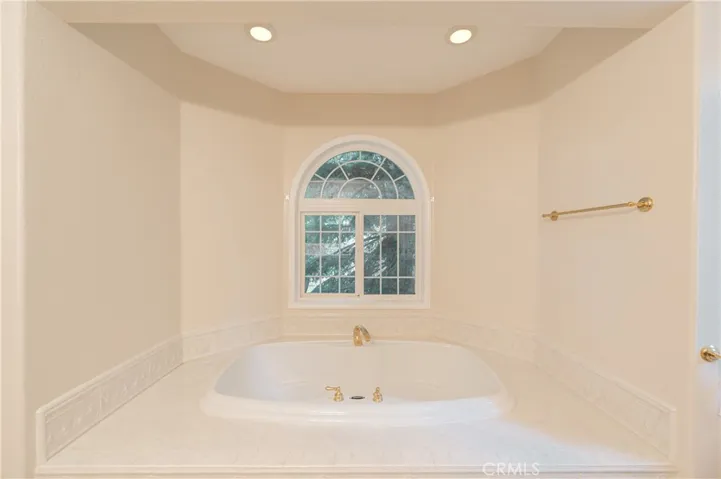 30169 Magic Drive, Running Springs, California 92382