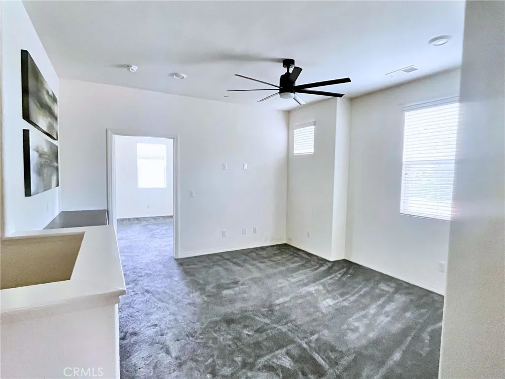 40365 Calle Real, Murrieta, California 92563 home-pic-11