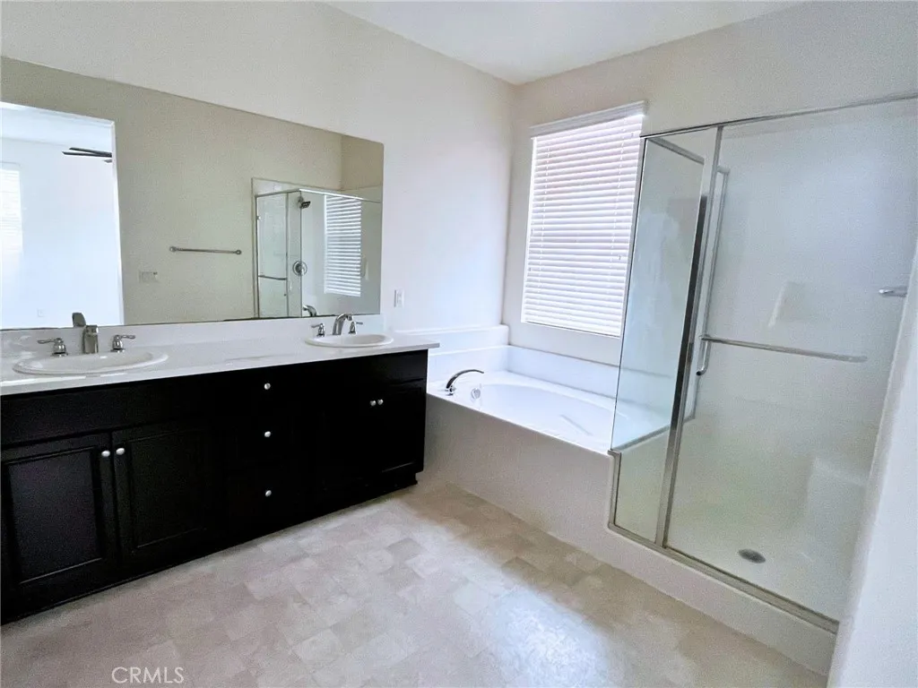 40365 Calle Real, Murrieta, California 92563 home-pic-15
