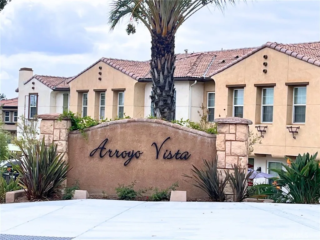 40365 Calle Real, Murrieta, California 92563 home-pic-3