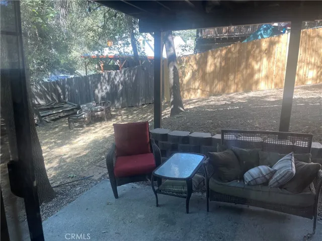 467 Boothe Lane, Crestline, California 92325